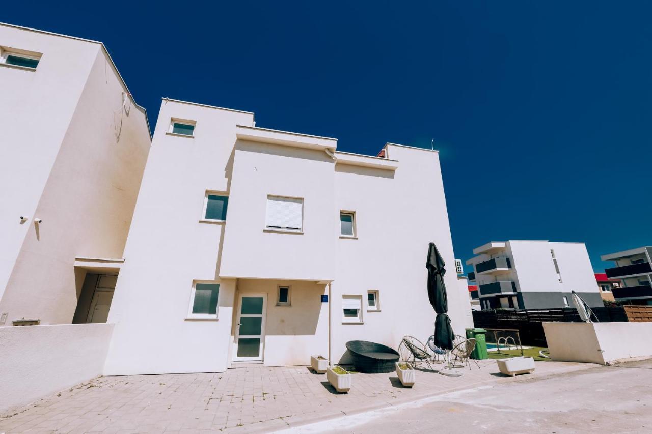 Villa Jasmina 诺瓦利娅 外观 照片